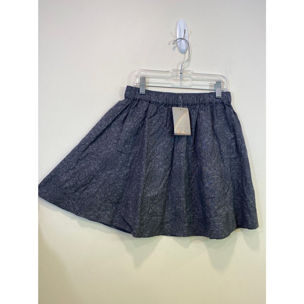 NWT Silence and Noise Small Gray Skirt With pockets
